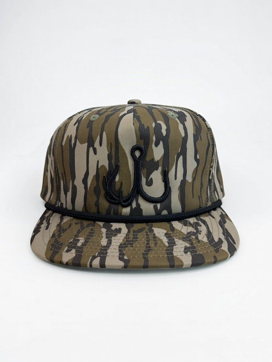 TrebleBuck Richardson 256 Rope Hat Mossy Oak Bottomlands- Outdoor & Hunting Snapback
